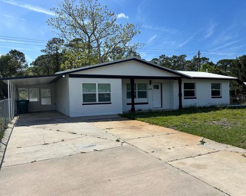 Photo of 1070 N Libby Court, Daytona Beach, FL 32117 (MLS # TB8496866)