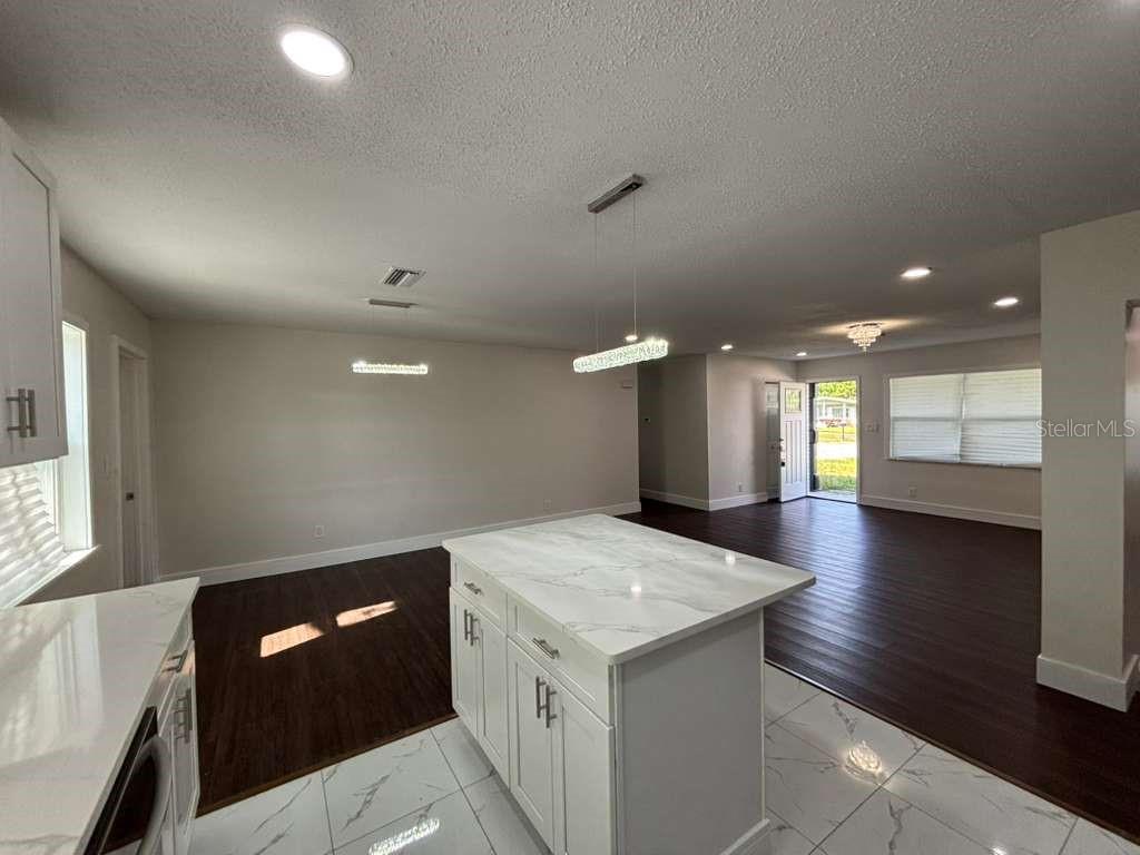 CEDAR HIGHLAND UNIT 01 - Residential