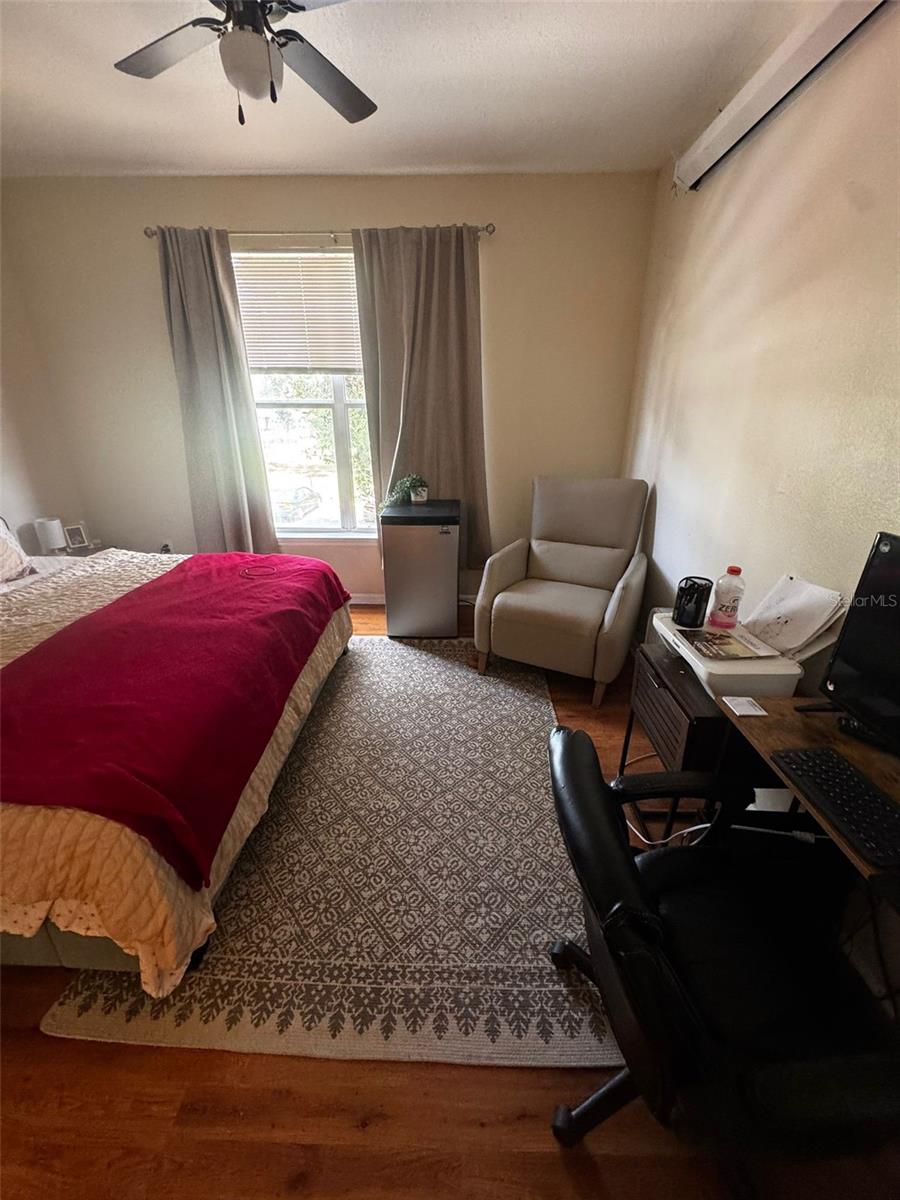 THE PINNACLE AT CARROLLWOOD A - Residential
