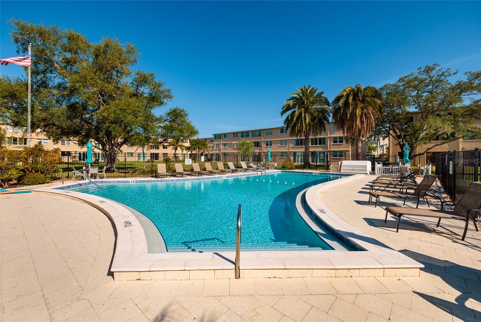 WINSTON PARK NORTHEAST - Residential
