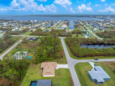 A home in PORT CHARLOTTE