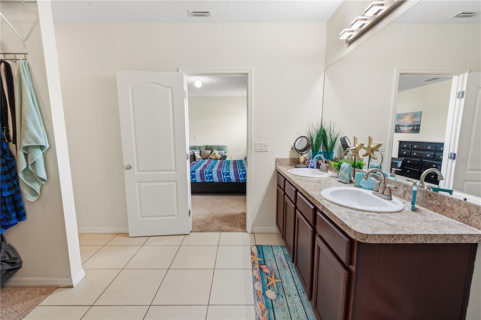 LAKESIDE LANDINGS PH 01 - Residential