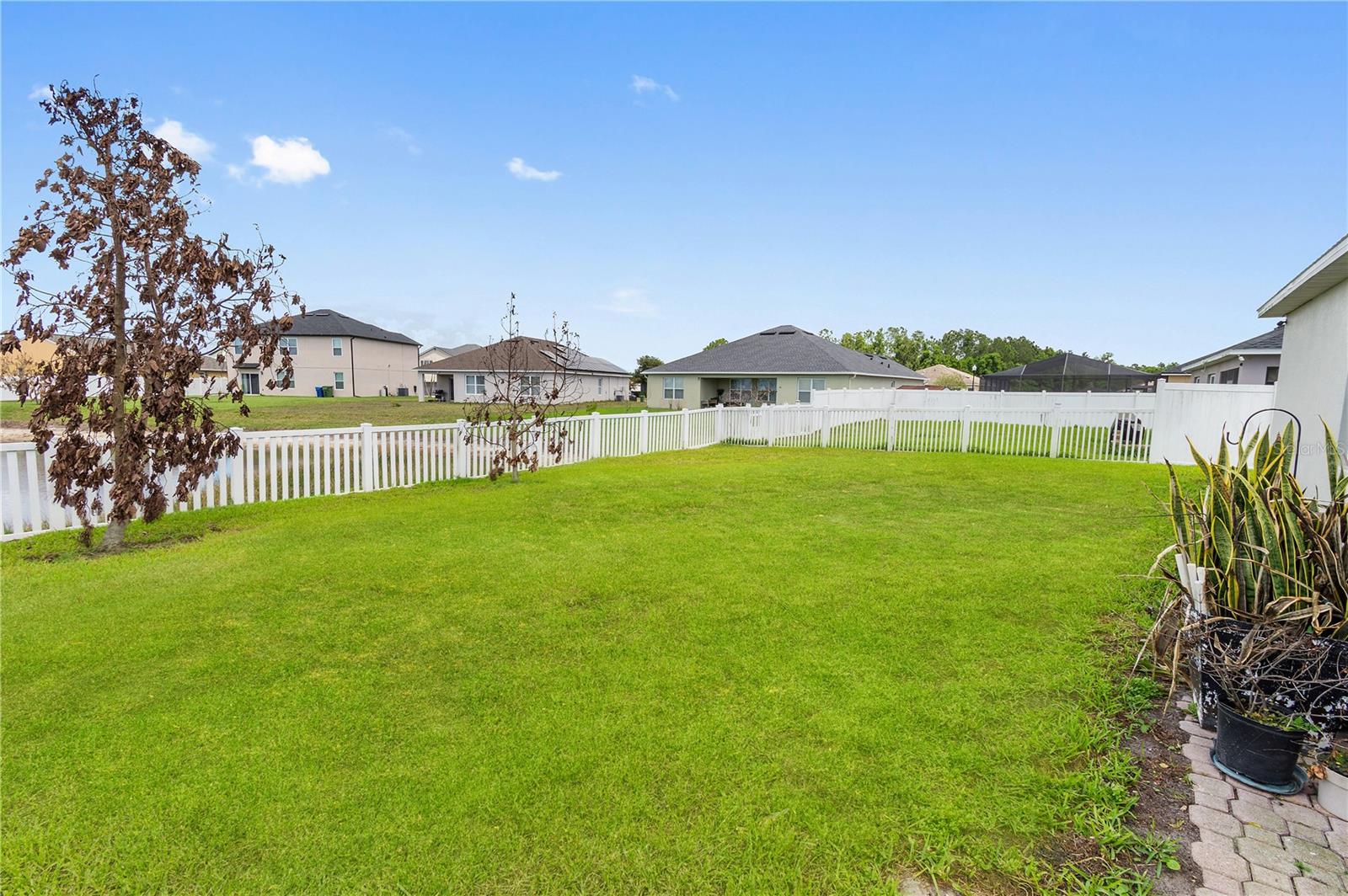 LAKESIDE LANDINGS PH 01 - Residential