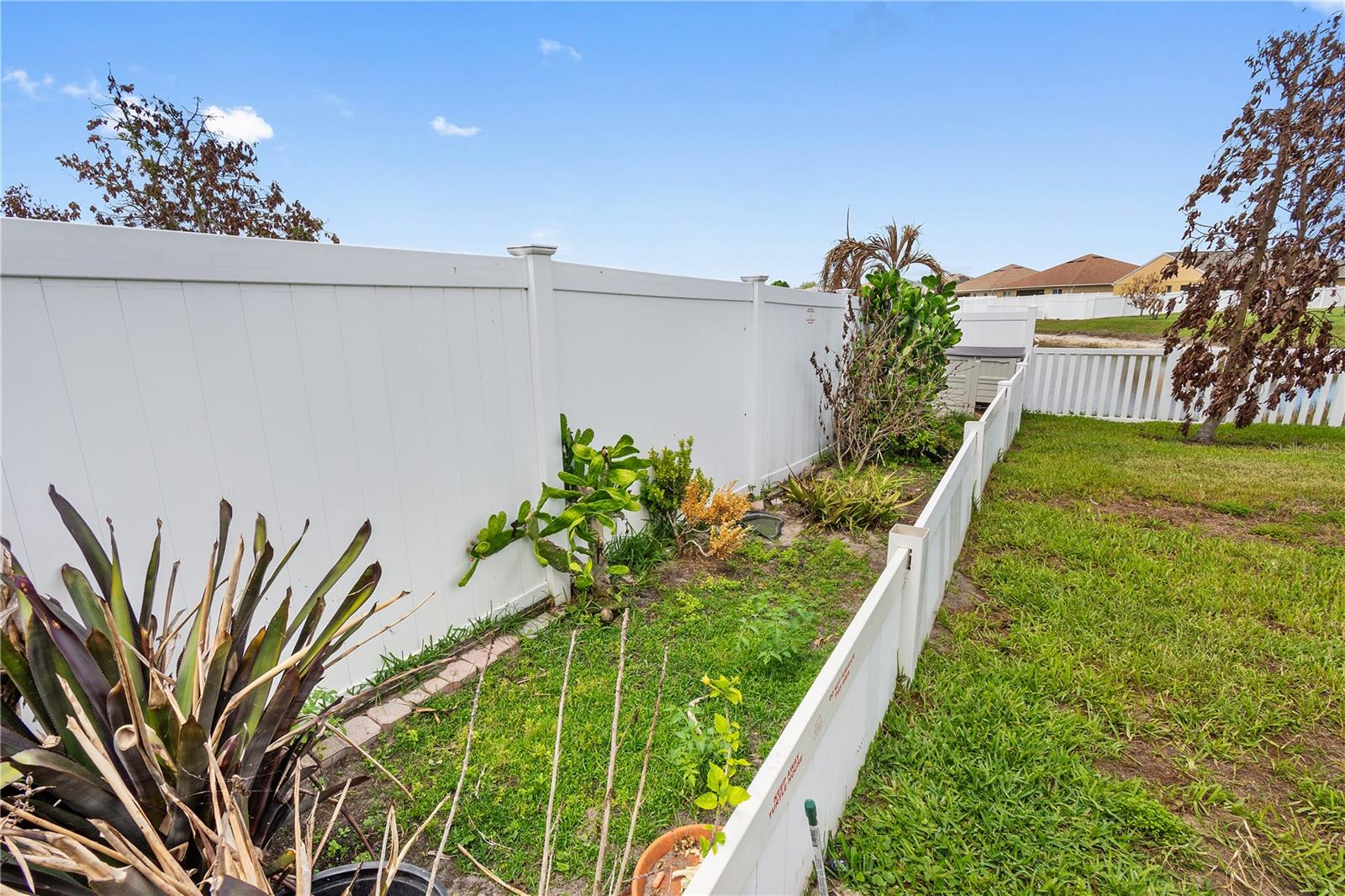 LAKESIDE LANDINGS PH 01 - Residential