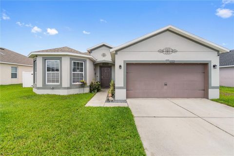 Photo of 5840 Grey Heron Drive, Winter Haven, FL 33881 (MLS # L4960838)