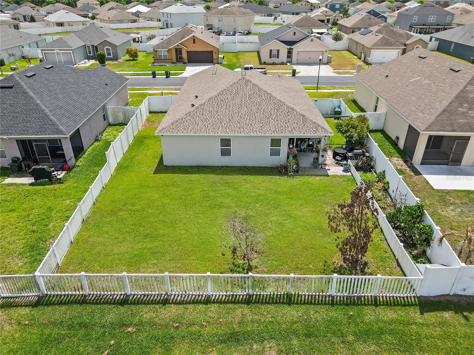 LAKESIDE LANDINGS PH 01 - Residential