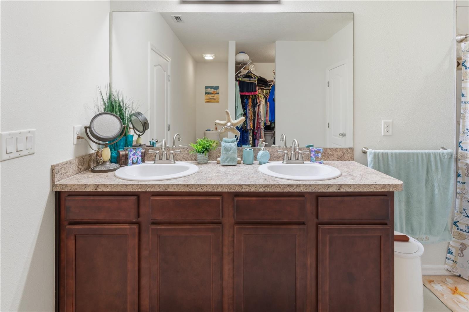 LAKESIDE LANDINGS PH 01 - Residential