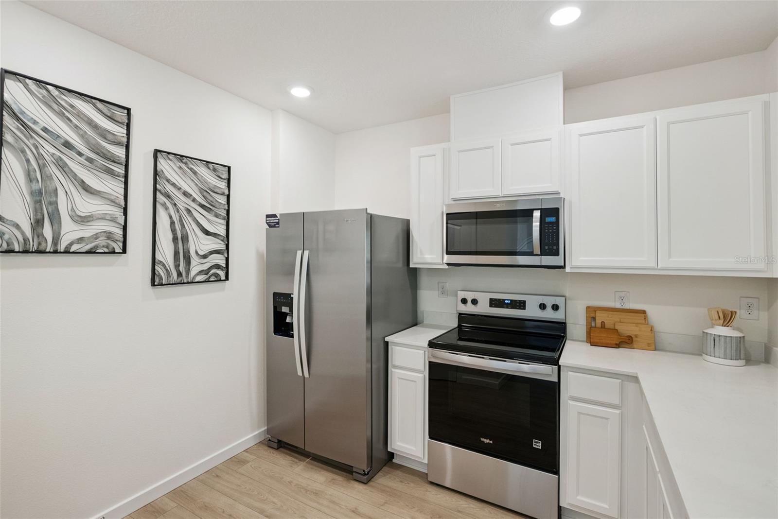 OAK POINTE - Residential