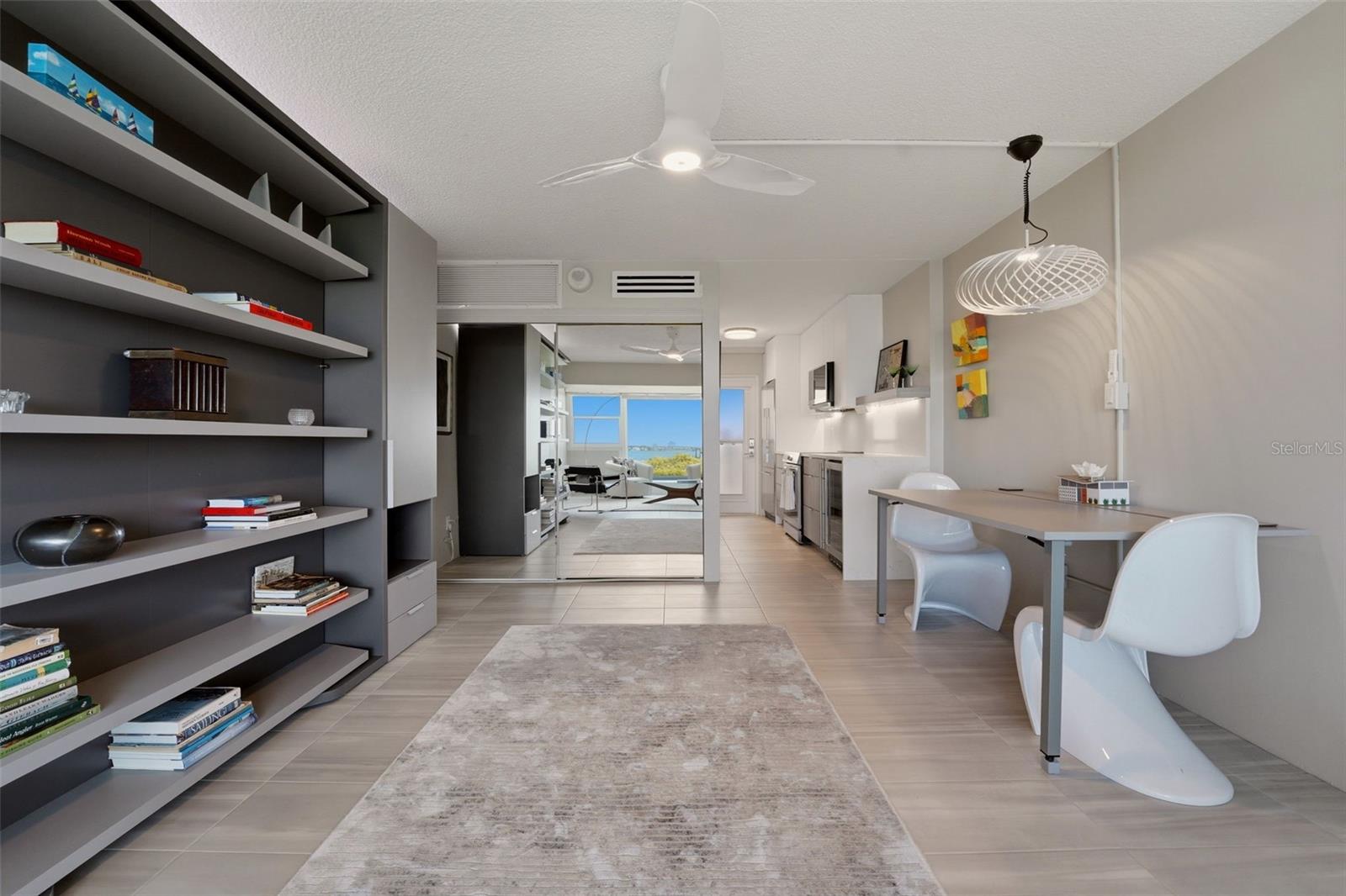 GULFSTREAM TOWERS - Residential
