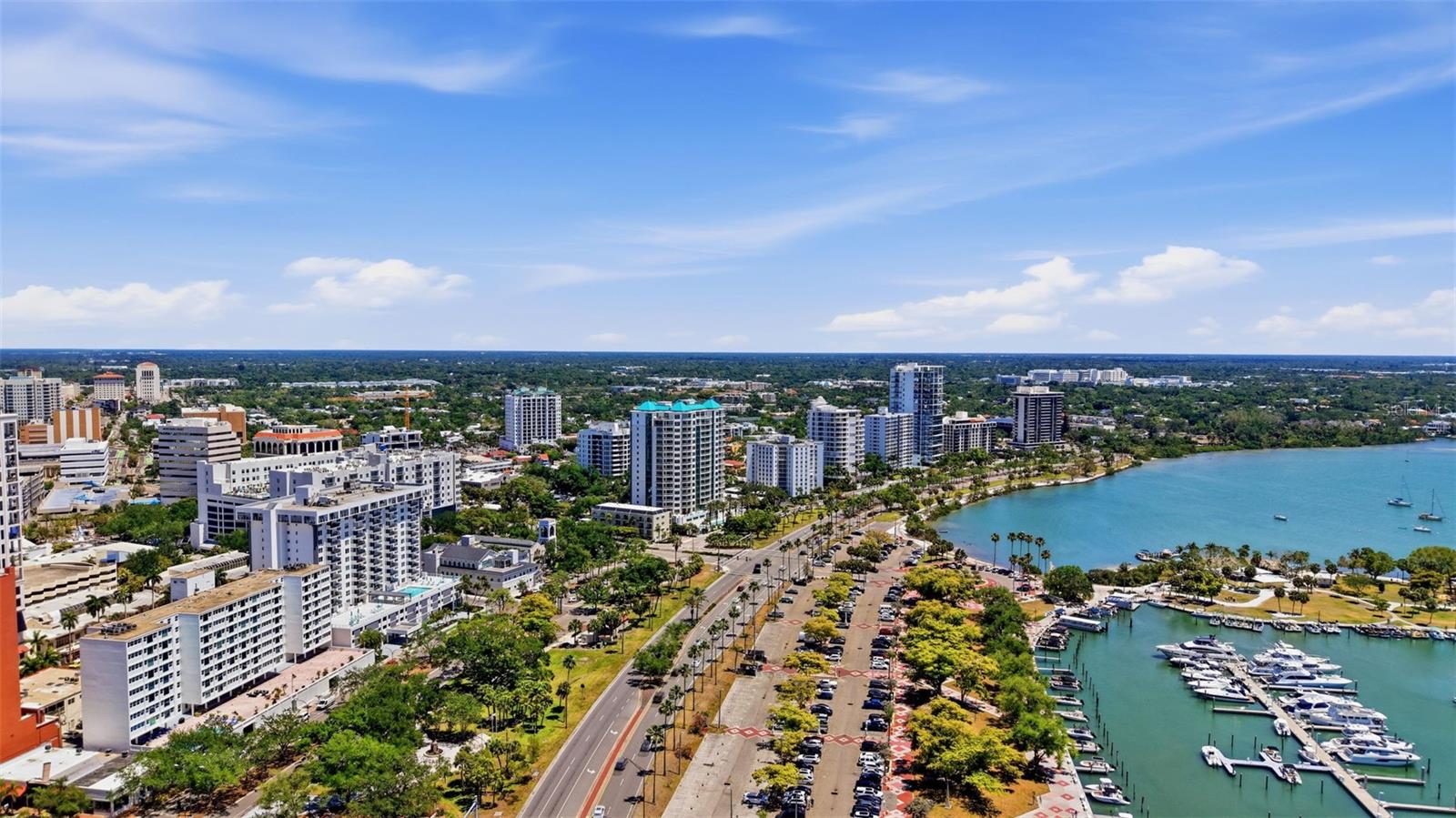GULFSTREAM TOWERS - Residential