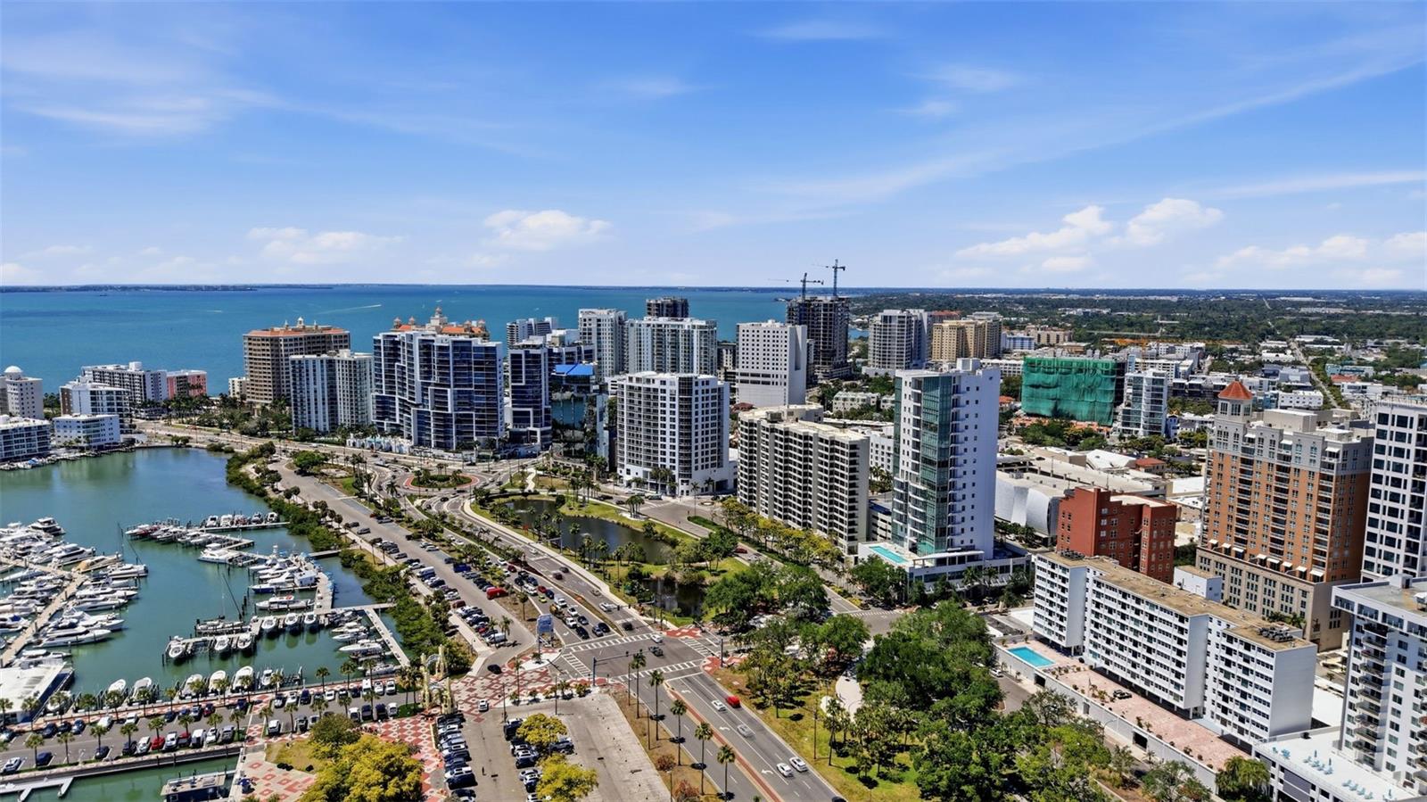 GULFSTREAM TOWERS - Residential