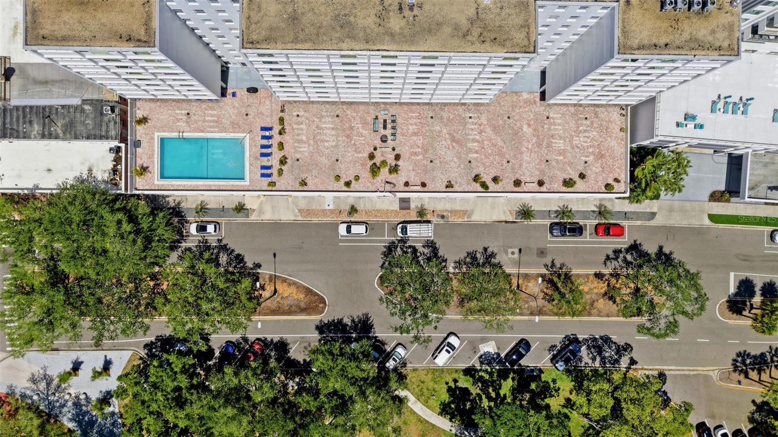 GULFSTREAM TOWERS - Residential