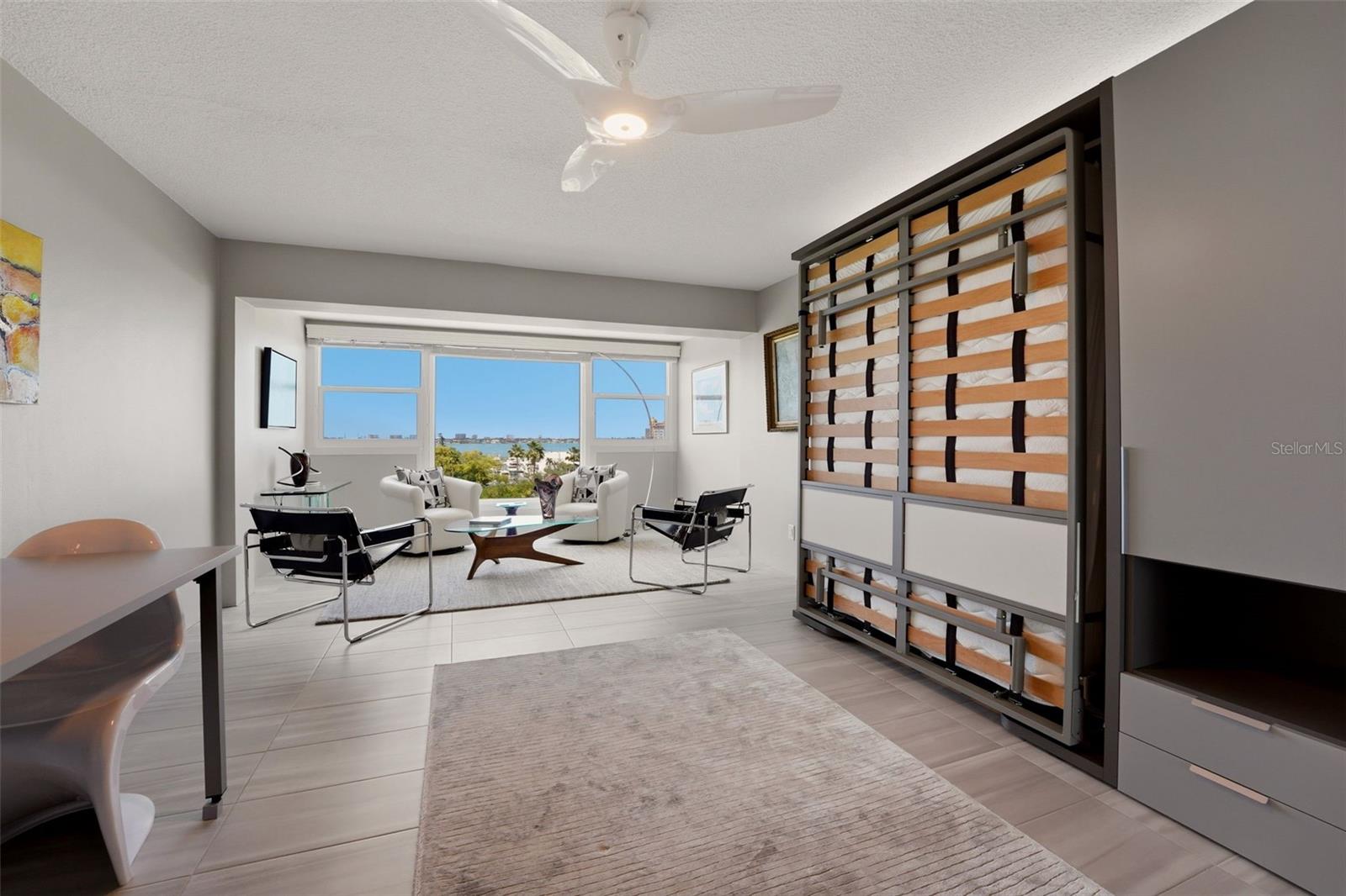 GULFSTREAM TOWERS - Residential
