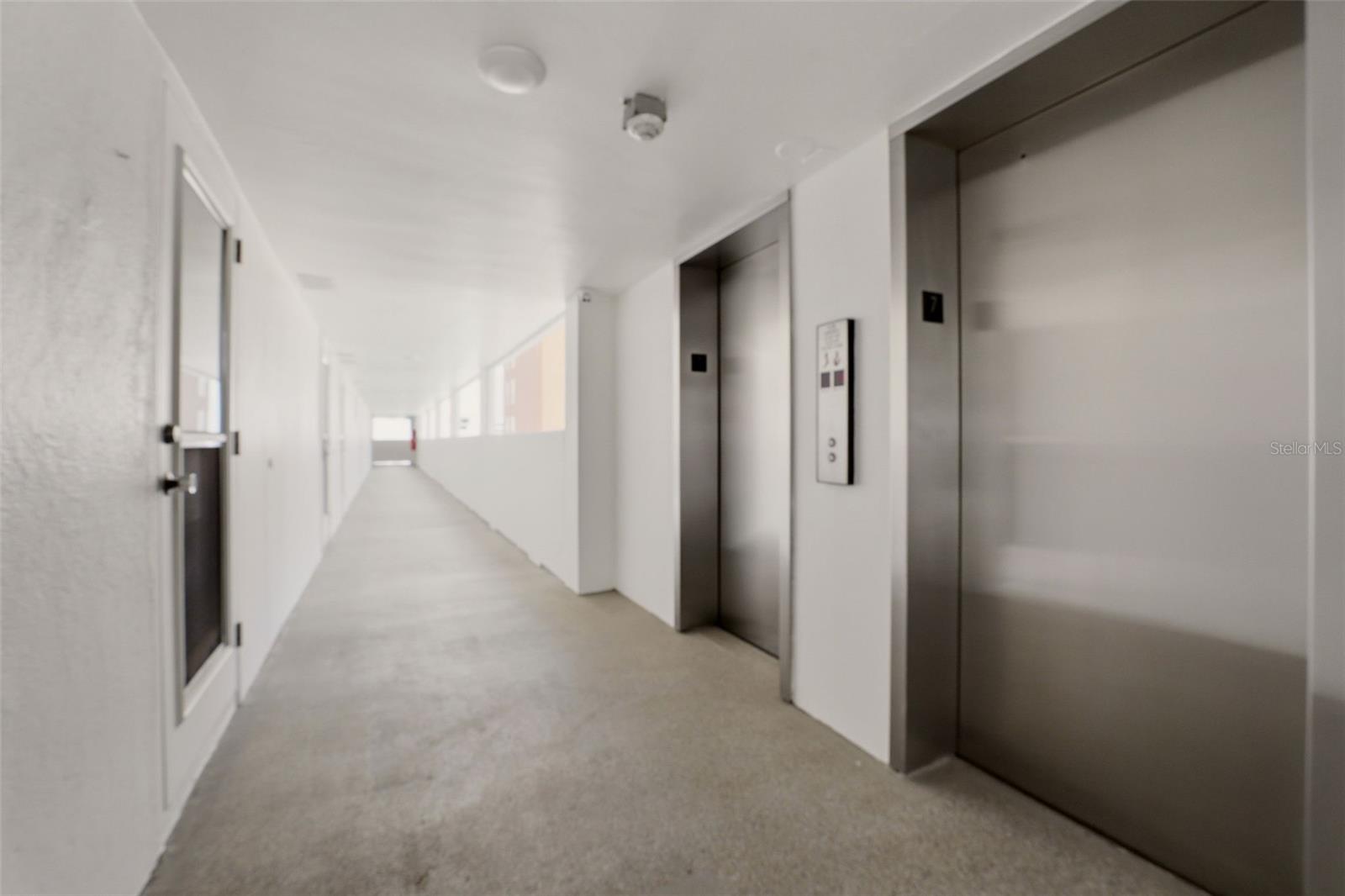 GULFSTREAM TOWERS - Residential