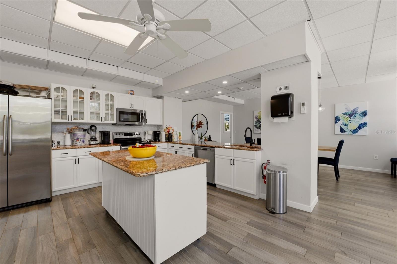 GULFSTREAM TOWERS - Residential