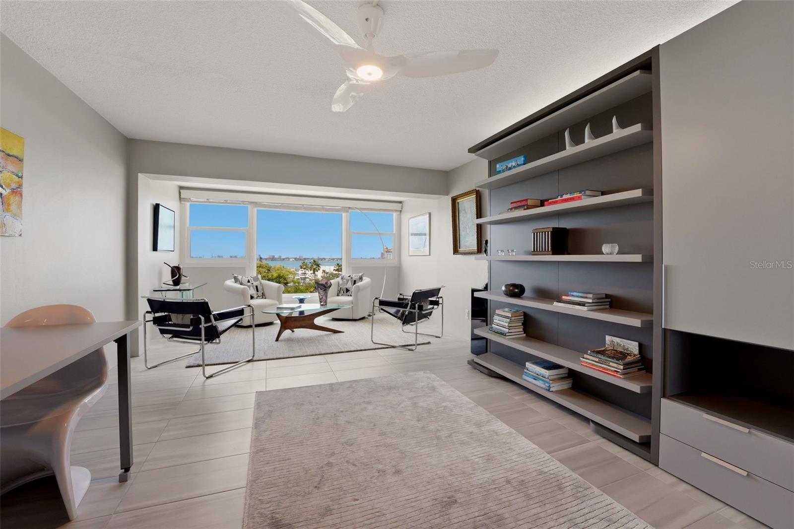 GULFSTREAM TOWERS - Residential