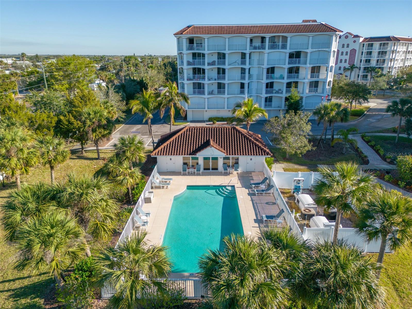 HARBOR DEL RIO CONDO - Residential