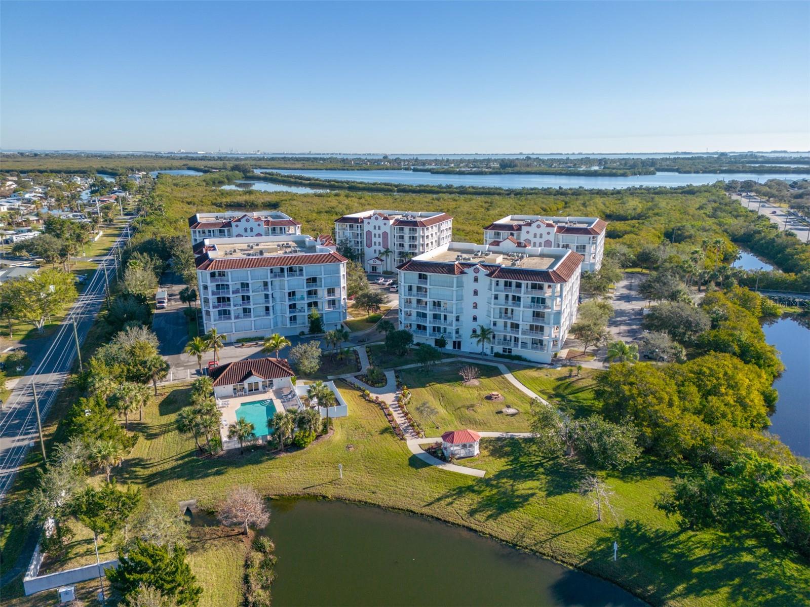 HARBOR DEL RIO CONDO - Residential