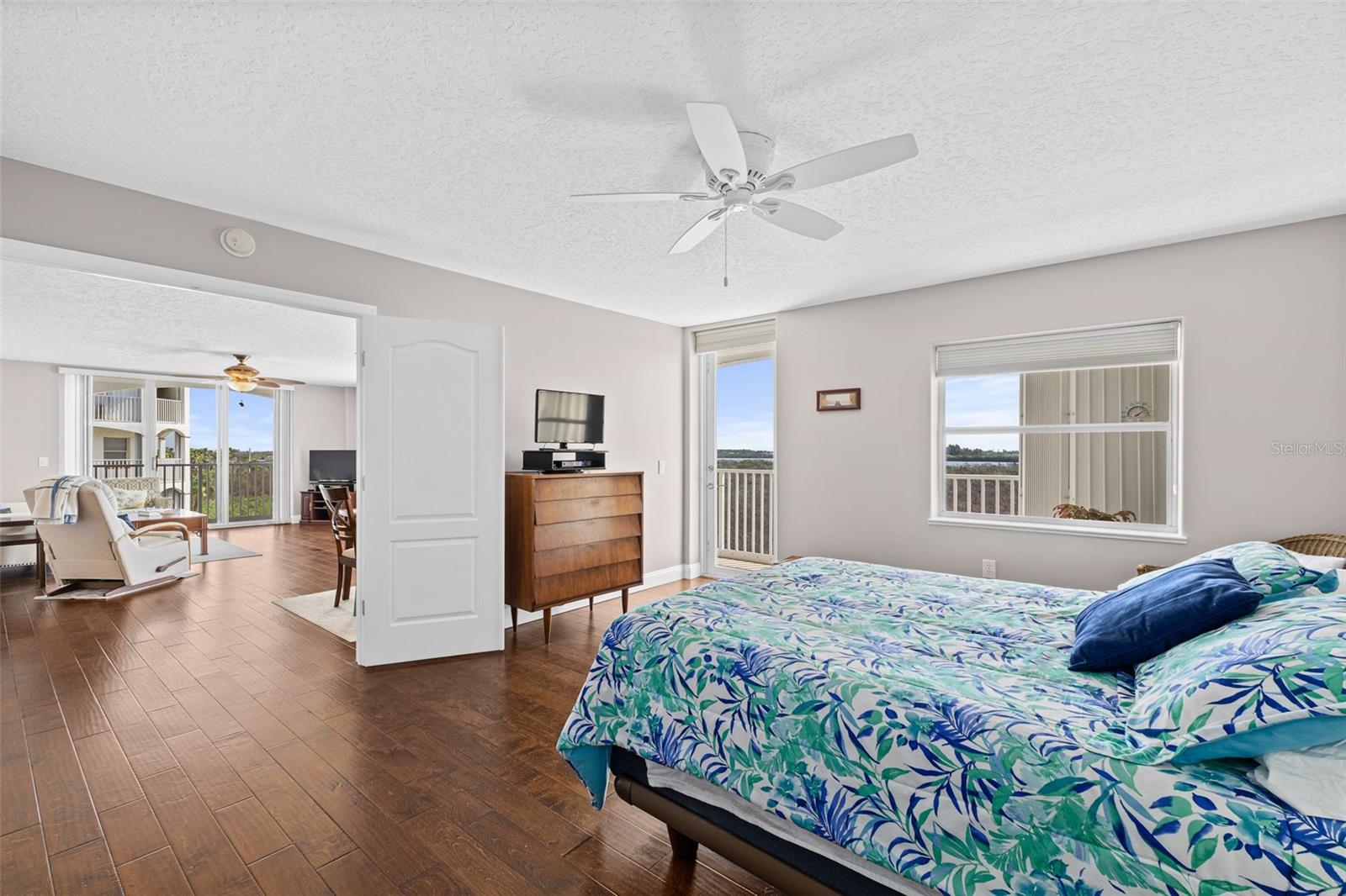 HARBOR DEL RIO CONDO - Residential