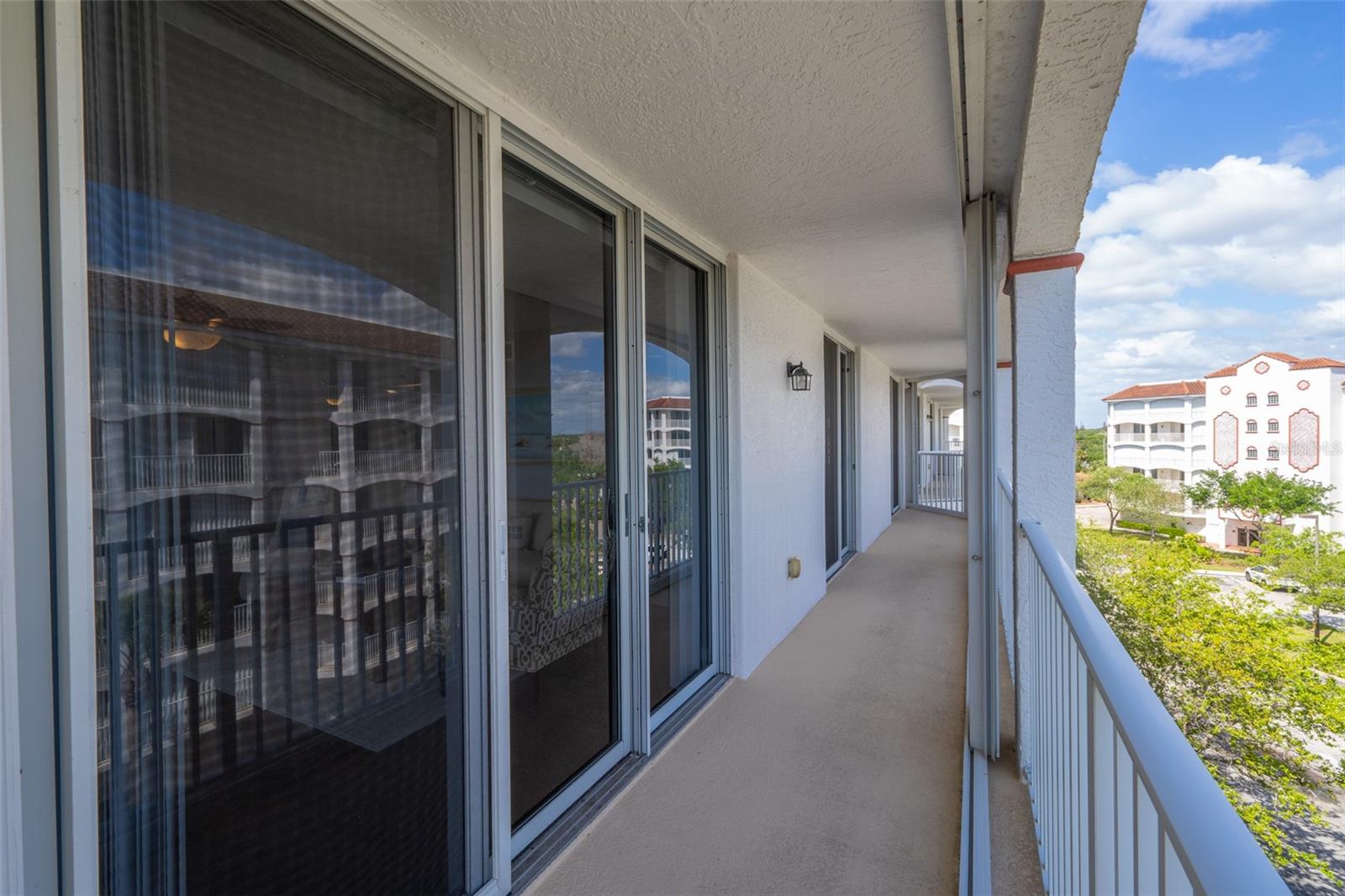 HARBOR DEL RIO CONDO - Residential