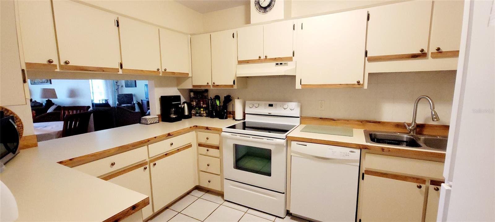 TARPON WOODS CONDO - Residential Lease