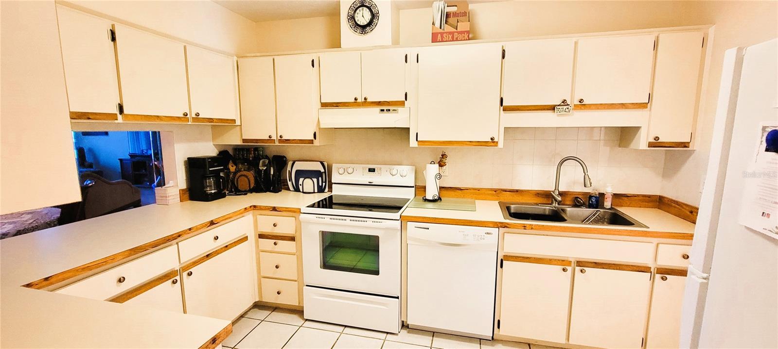 TARPON WOODS CONDO - Residential Lease