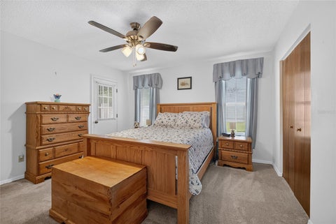 Tiny photo for 5541 SE 22nd Street, Ocala, FL 34480 (MLS # OM731313)