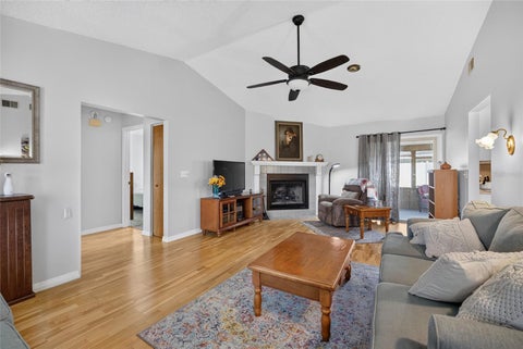 Tiny photo for 5541 SE 22nd Street, Ocala, FL 34480 (MLS # OM731313)