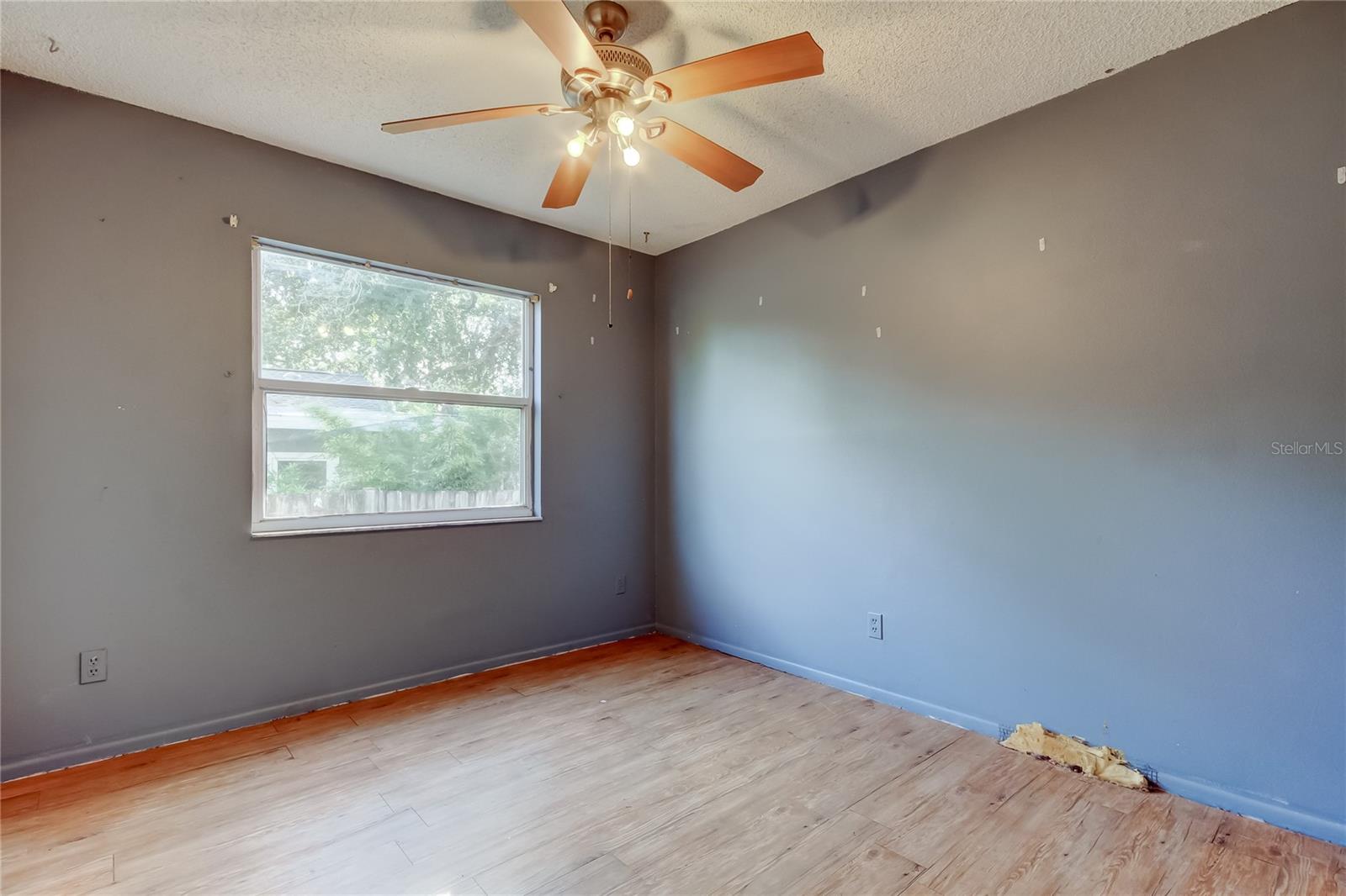 COLONIAL TERRACE - Residential