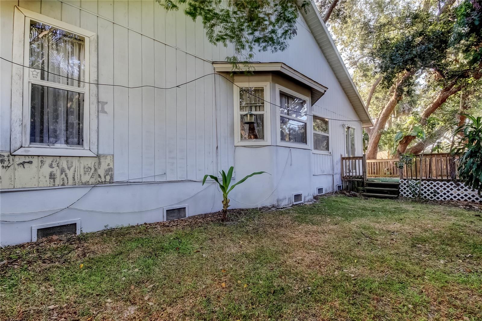 COLONIAL TERRACE - Residential