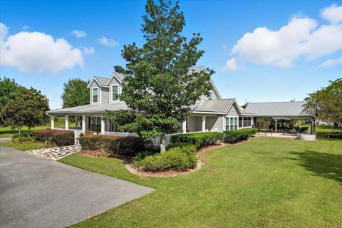 Tiny photo for 9897 NW 160 Avenue, Morriston, FL 32668 (MLS # OM711042)