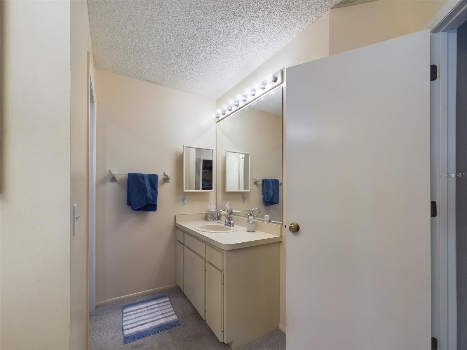 GARDEN LAKES VILLAGE SEC 4 - Residential