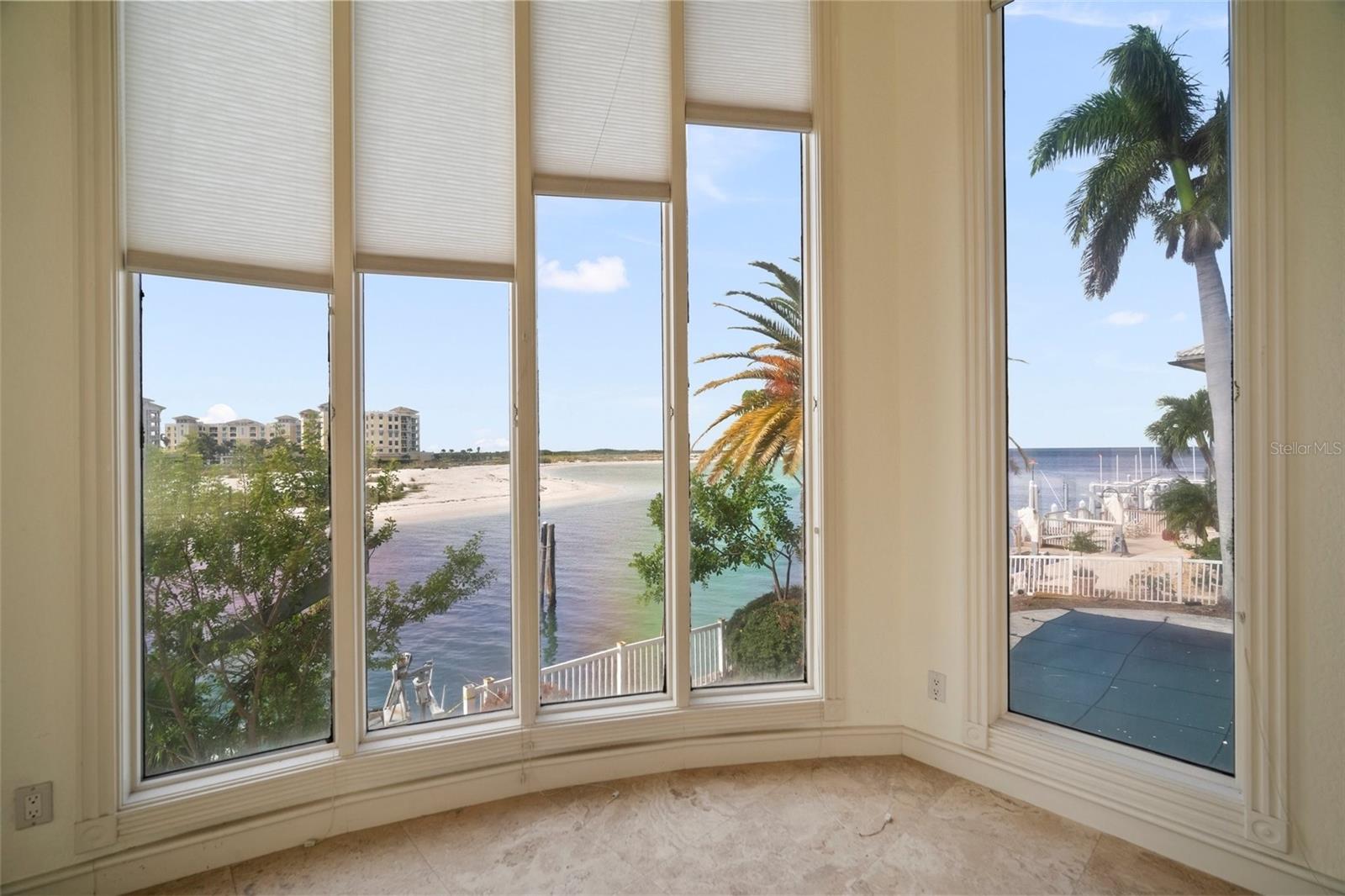 TIERRA VERDE UNIT 1 4TH REP TR B REP - Residential