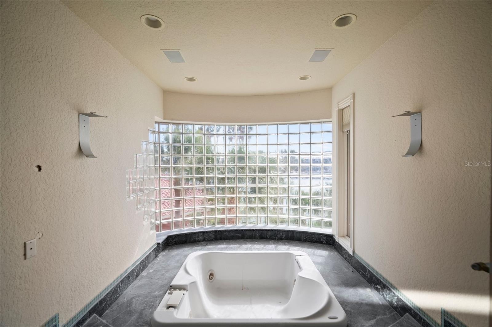 TIERRA VERDE UNIT 1 4TH REP TR B REP - Residential