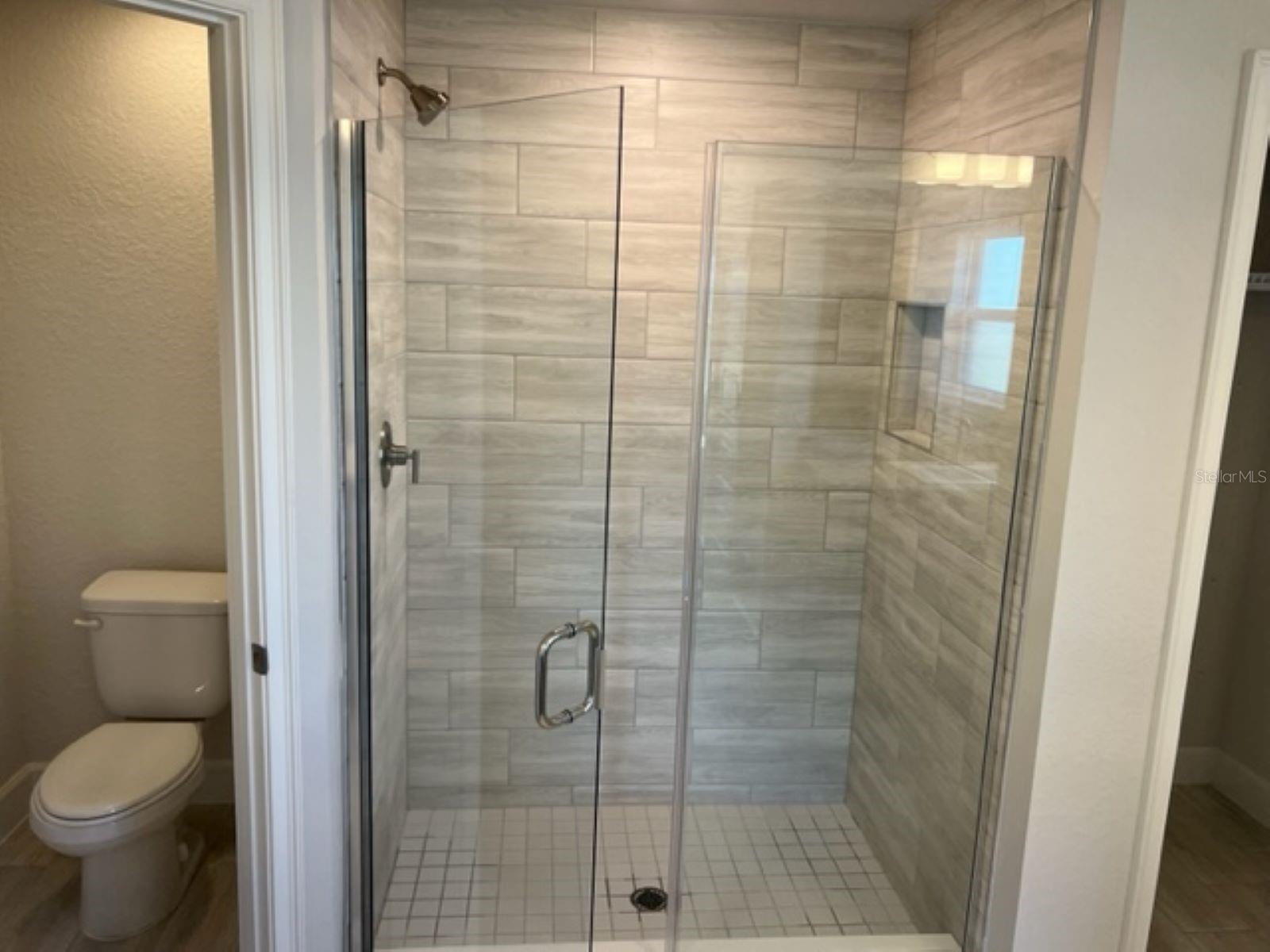 SUMMERCREST - Residential