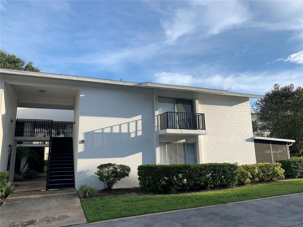 Photo of 1550 11th St NE #C5, Winter Haven, FL 33881 (MLS # O6382797)