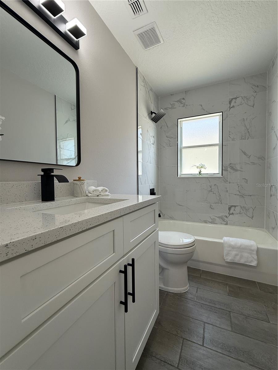 EAGLERIDGE PH 02 - Residential