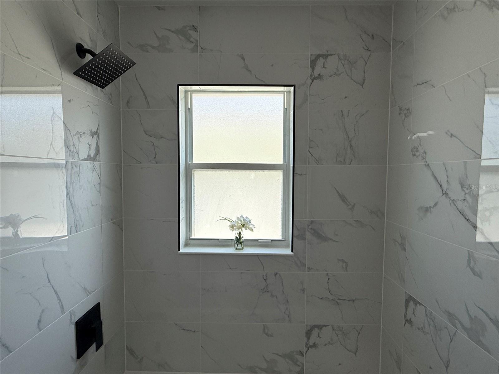 EAGLERIDGE PH 02 - Residential