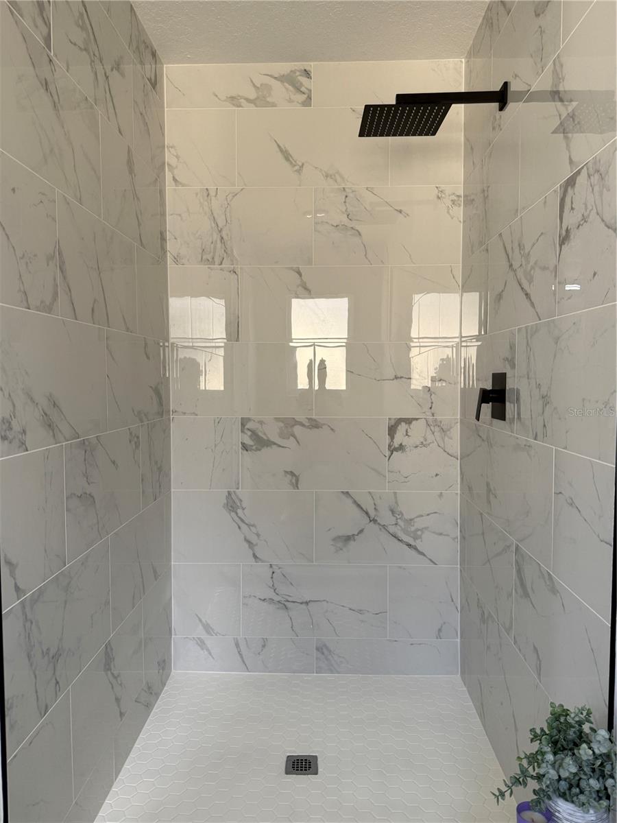 EAGLERIDGE PH 02 - Residential