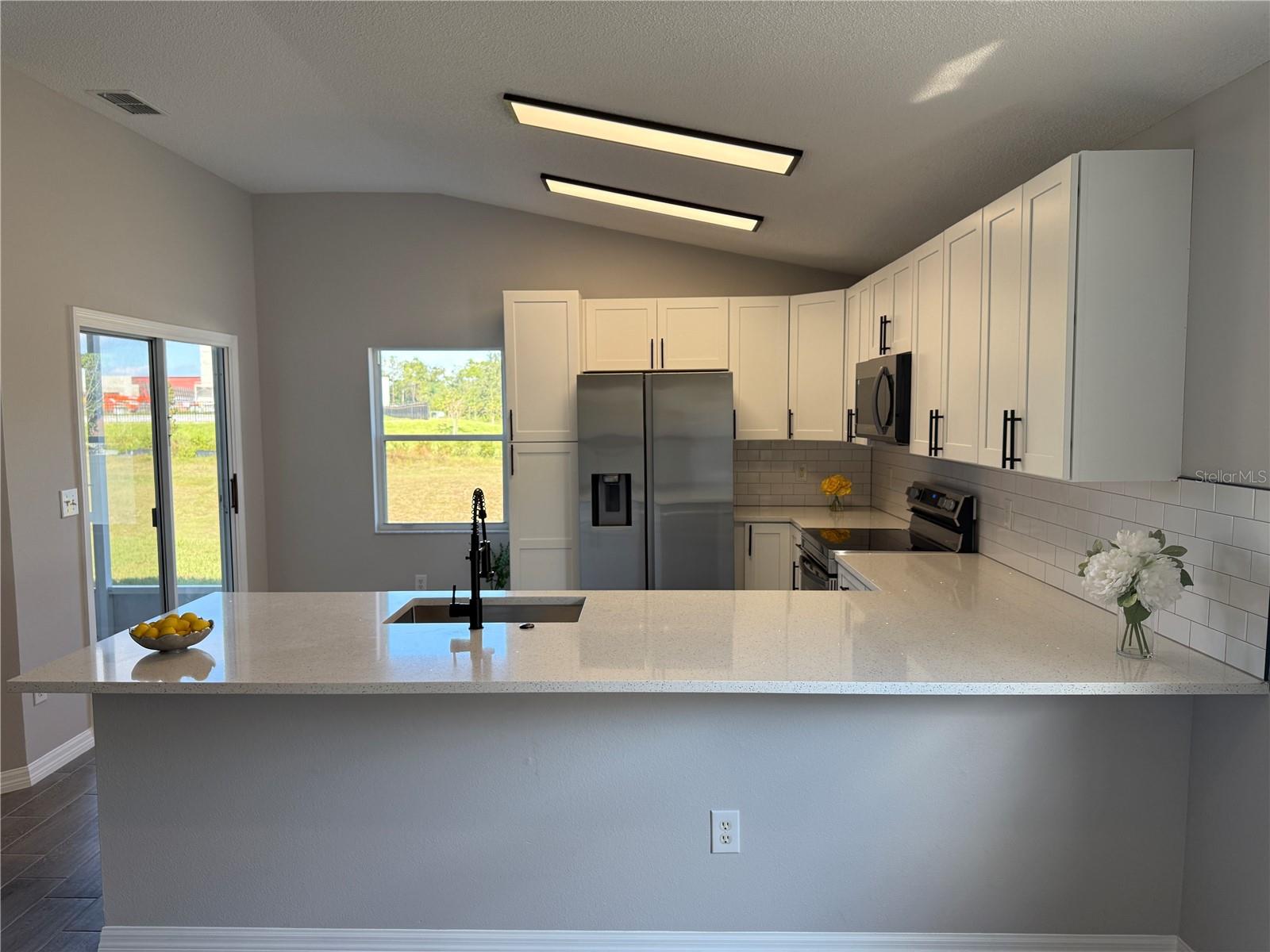 EAGLERIDGE PH 02 - Residential