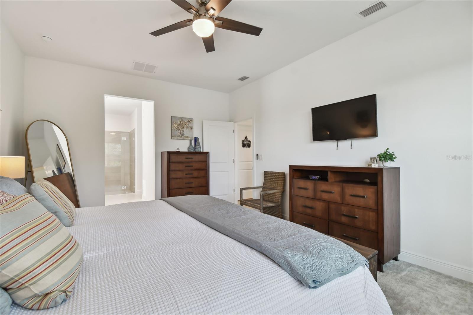 NORTH RIVER RMORGANS GLEN PH - Residential Lease