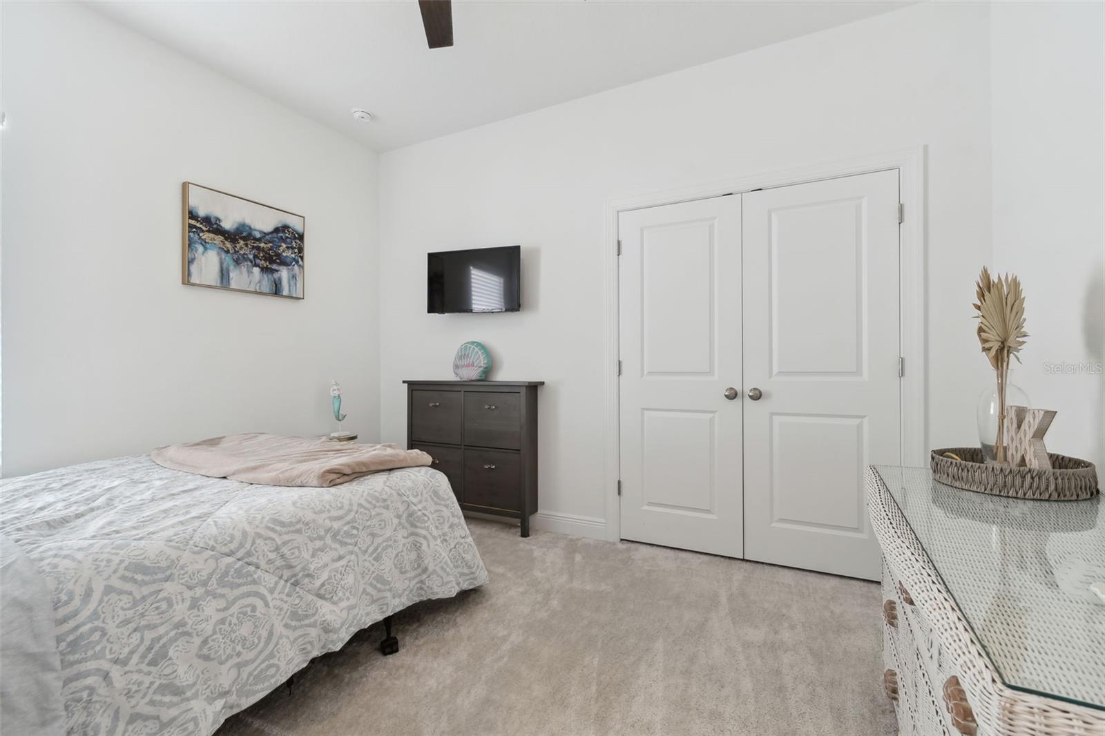 NORTH RIVER RMORGANS GLEN PH - Residential Lease