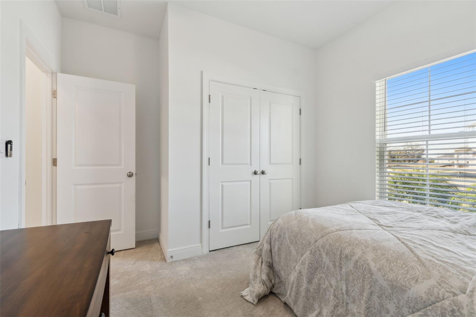 NORTH RIVER RMORGANS GLEN PH - Residential Lease