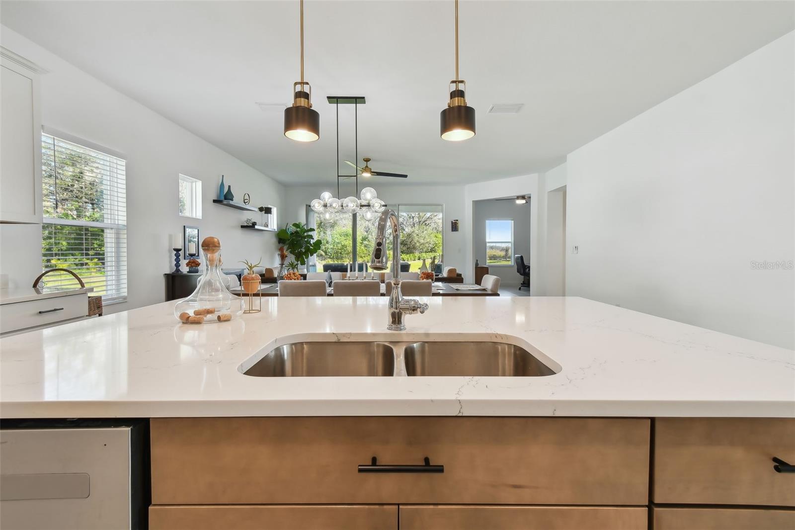 NORTH RIVER RMORGANS GLEN PH - Residential Lease