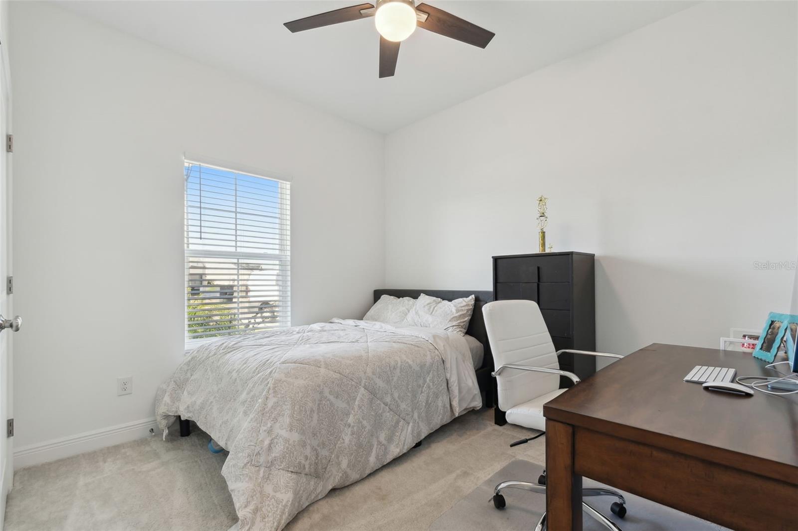 NORTH RIVER RMORGANS GLEN PH - Residential Lease