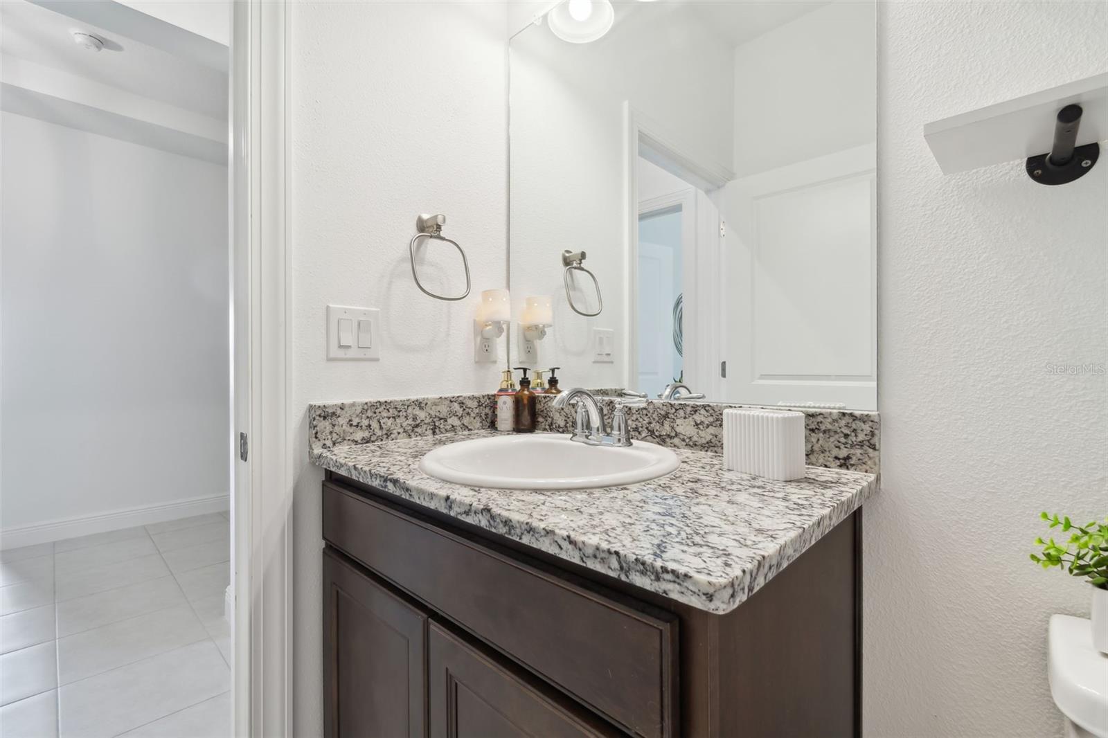 NORTH RIVER RMORGANS GLEN PH - Residential Lease