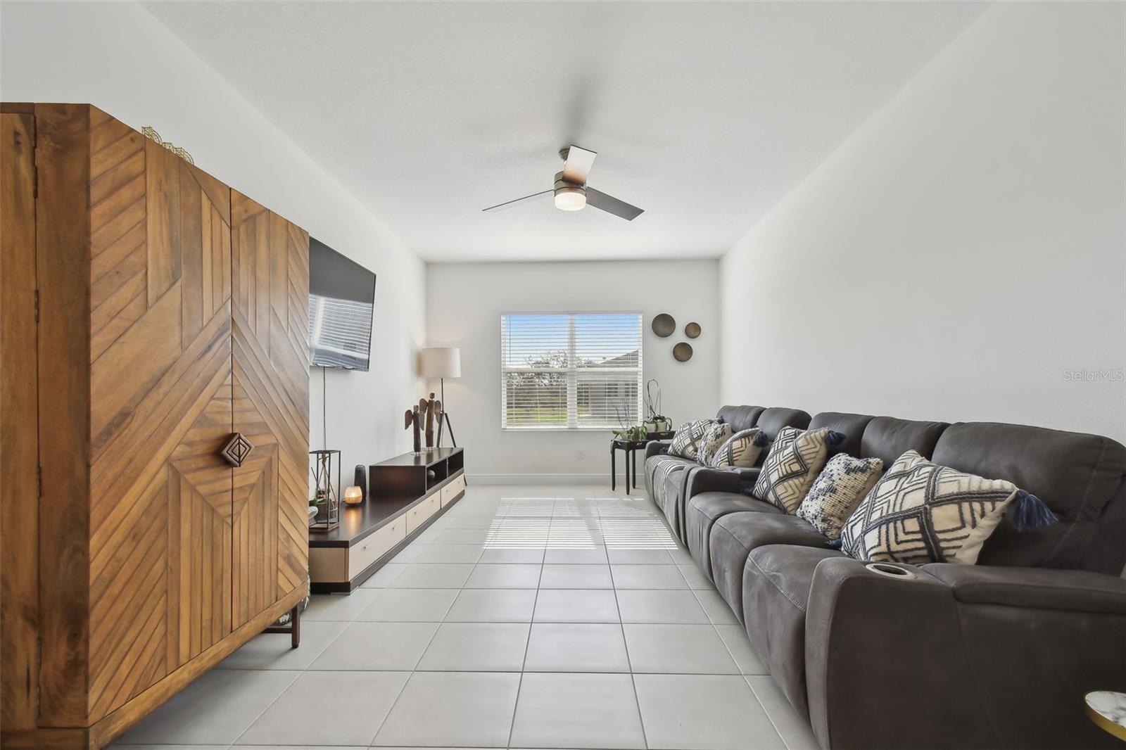 NORTH RIVER RMORGANS GLEN PH - Residential Lease