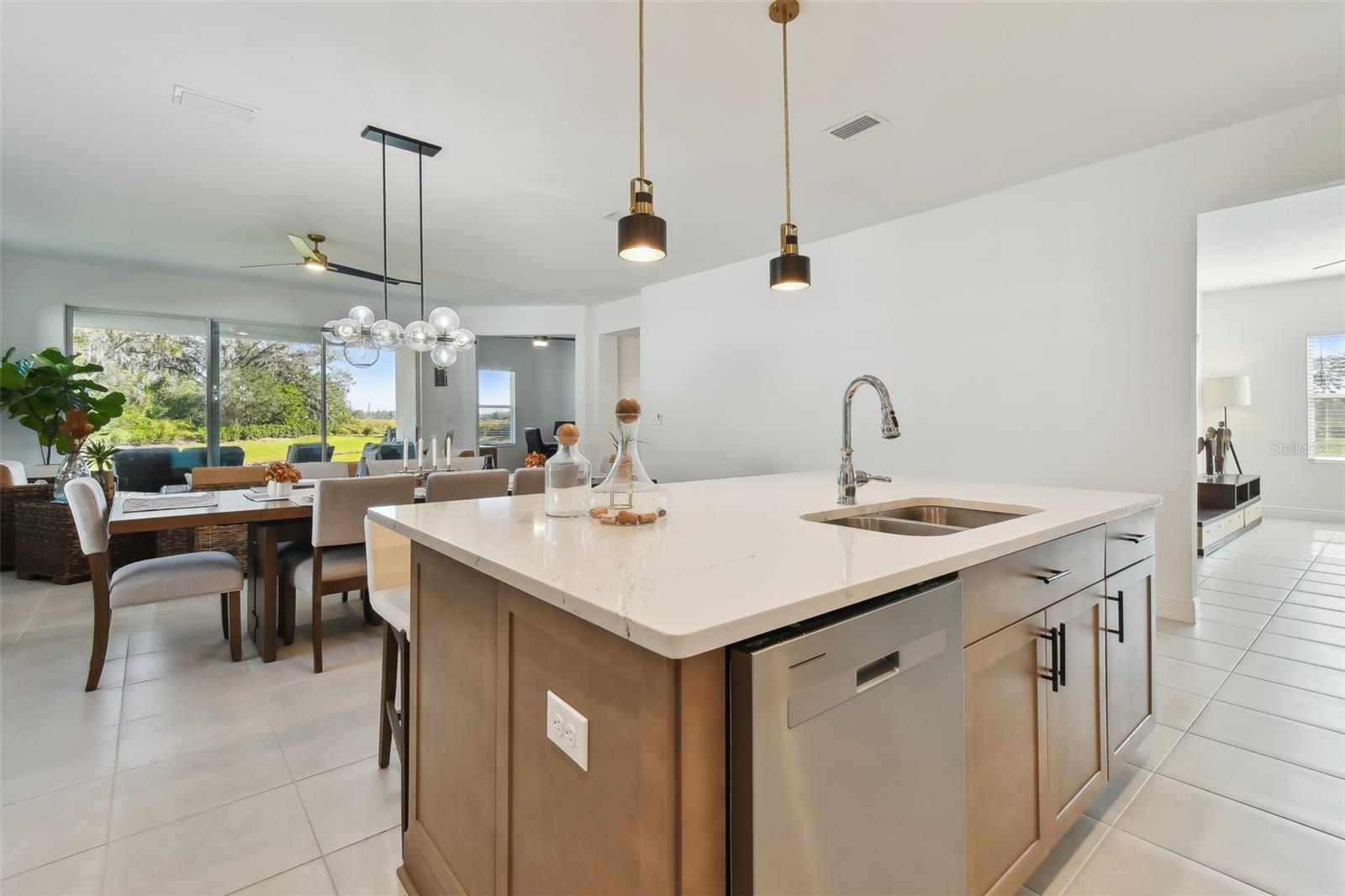 NORTH RIVER RMORGANS GLEN PH - Residential Lease
