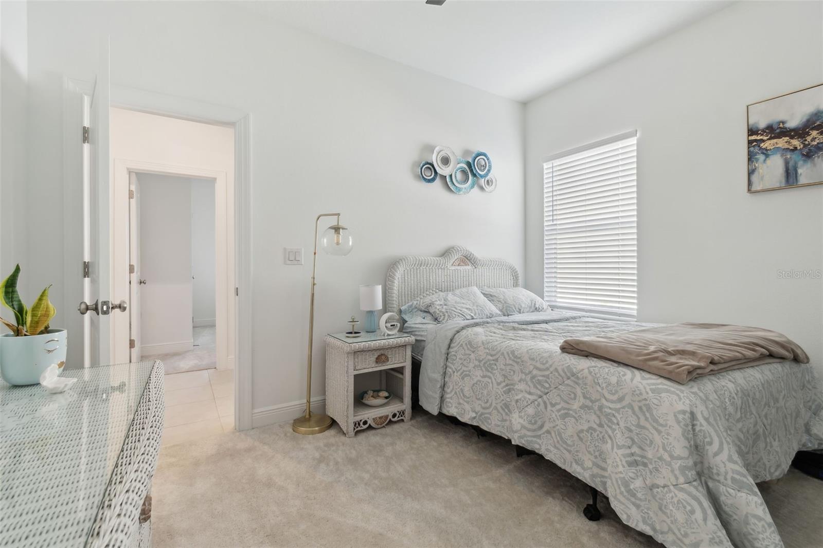 NORTH RIVER RMORGANS GLEN PH - Residential Lease