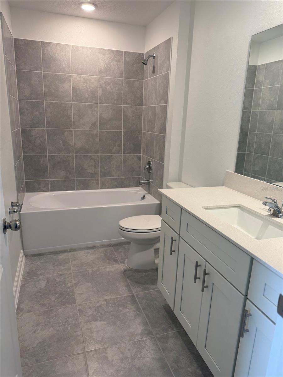 RANCHES/LK MCLEOD II - Residential Lease